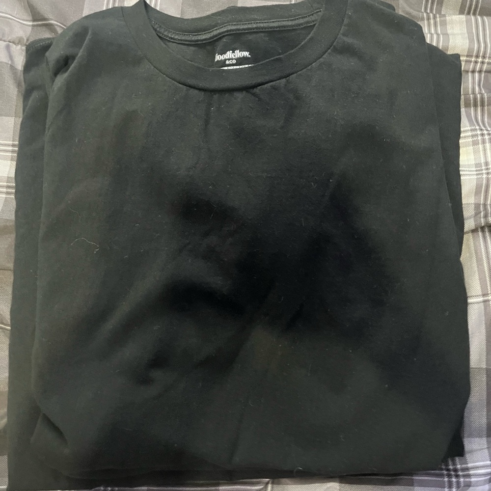 4 count, black Goodfellow tees t shirts
